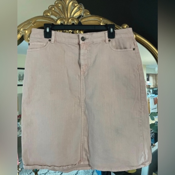 Cato Dresses & Skirts - Cato Baby Pink Knee Length Denim Jean Skirt with Pockets